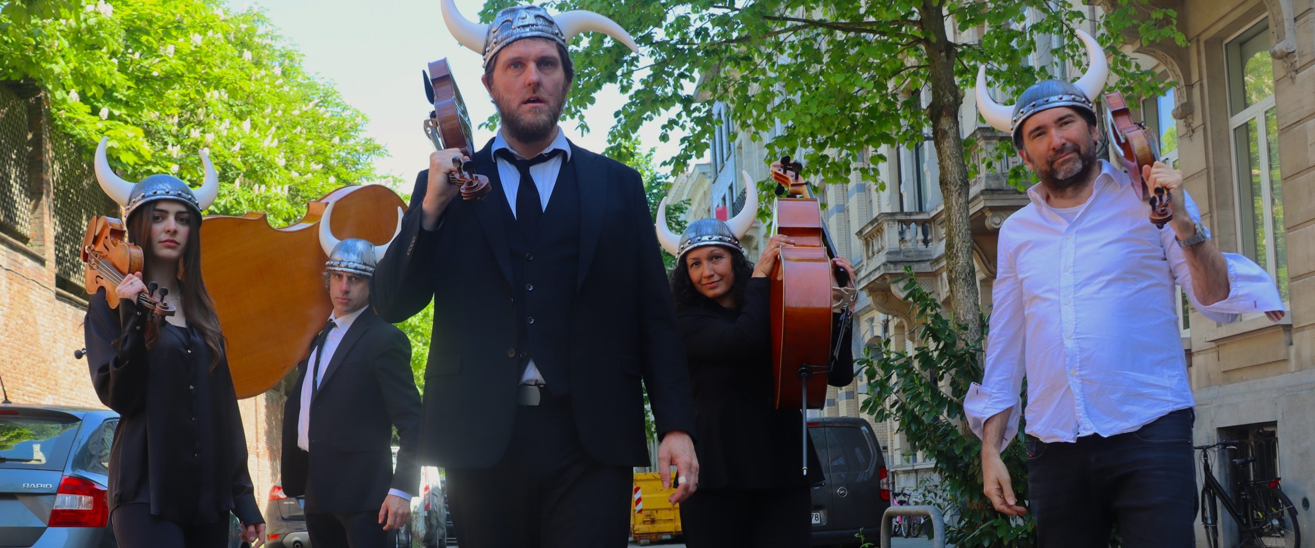 Commodore Kevinski Vertelt Peer Gynt